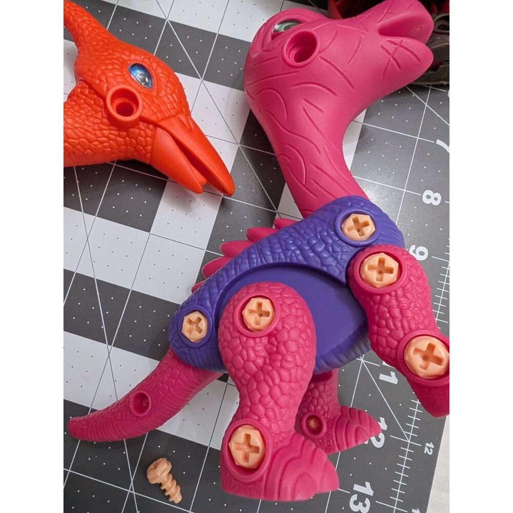 Take Apart Dinosaur Stem colorful toys replacement pieces 5 plastic toys - Picture 5 of 10